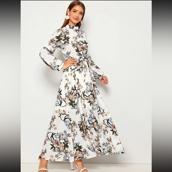 NWT Long Sleeve Floral Maxi Dress - Picture 4 of 4